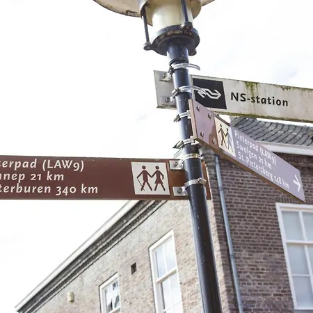 Perron 22 Vierlingsbeek