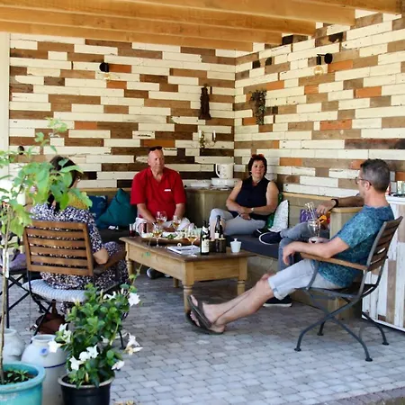 Bed & Breakfast Perron 22 3*